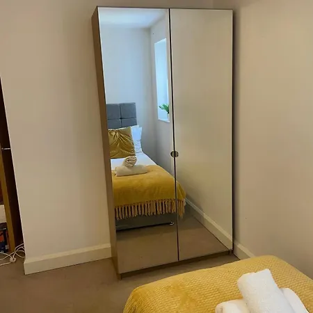 2 Bedroom Luxury Centre Bristol