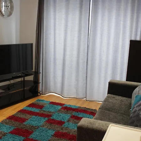 2 Bedroom Luxury Centre *