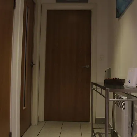 2 Bedroom Luxury Centre בריסטול