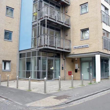 2 Bedroom Luxury Centre * Bristol