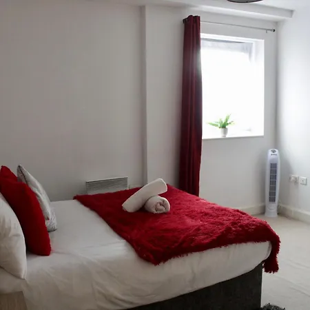 2 Bedroom Luxury Centre