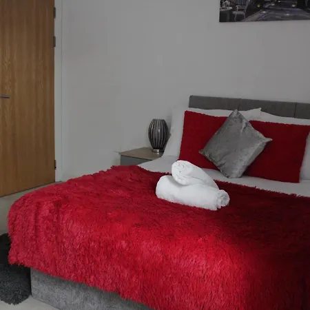 2 Bedroom Luxury Centre