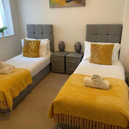2 Bedroom Luxury Centre *