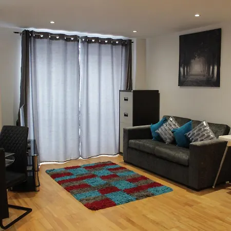 2 Bedroom Luxury Centre *