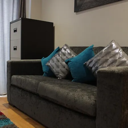 2 Bedroom Luxury Centre Bristol