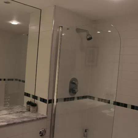 2 Bedroom Luxury Centre Daire