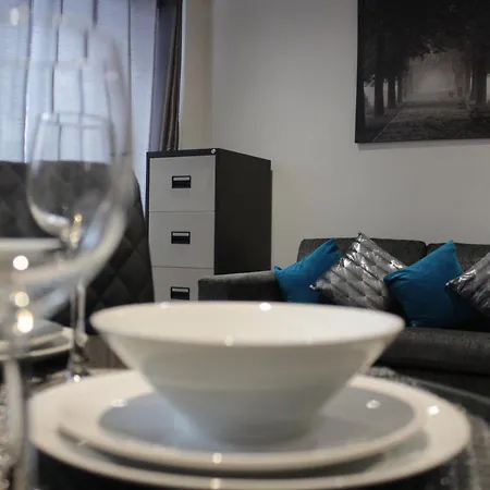 2 Bedroom Luxury Centre * Bristol